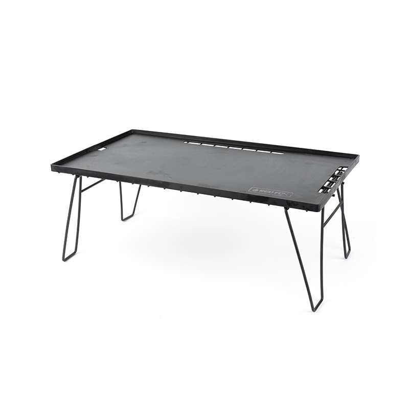 Voetopklapbare kunststof tafel voor gebruik binnen en buiten